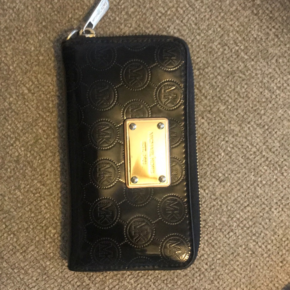 Michael Kors wallet